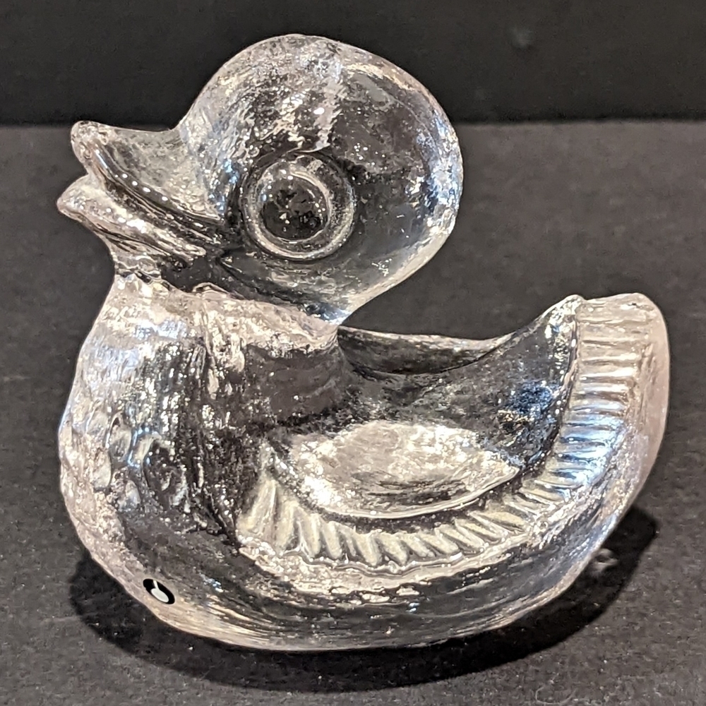 Pukeberg Sweden Crystal Glass Duck Paperweight With Label Stig A. Kärrstrand